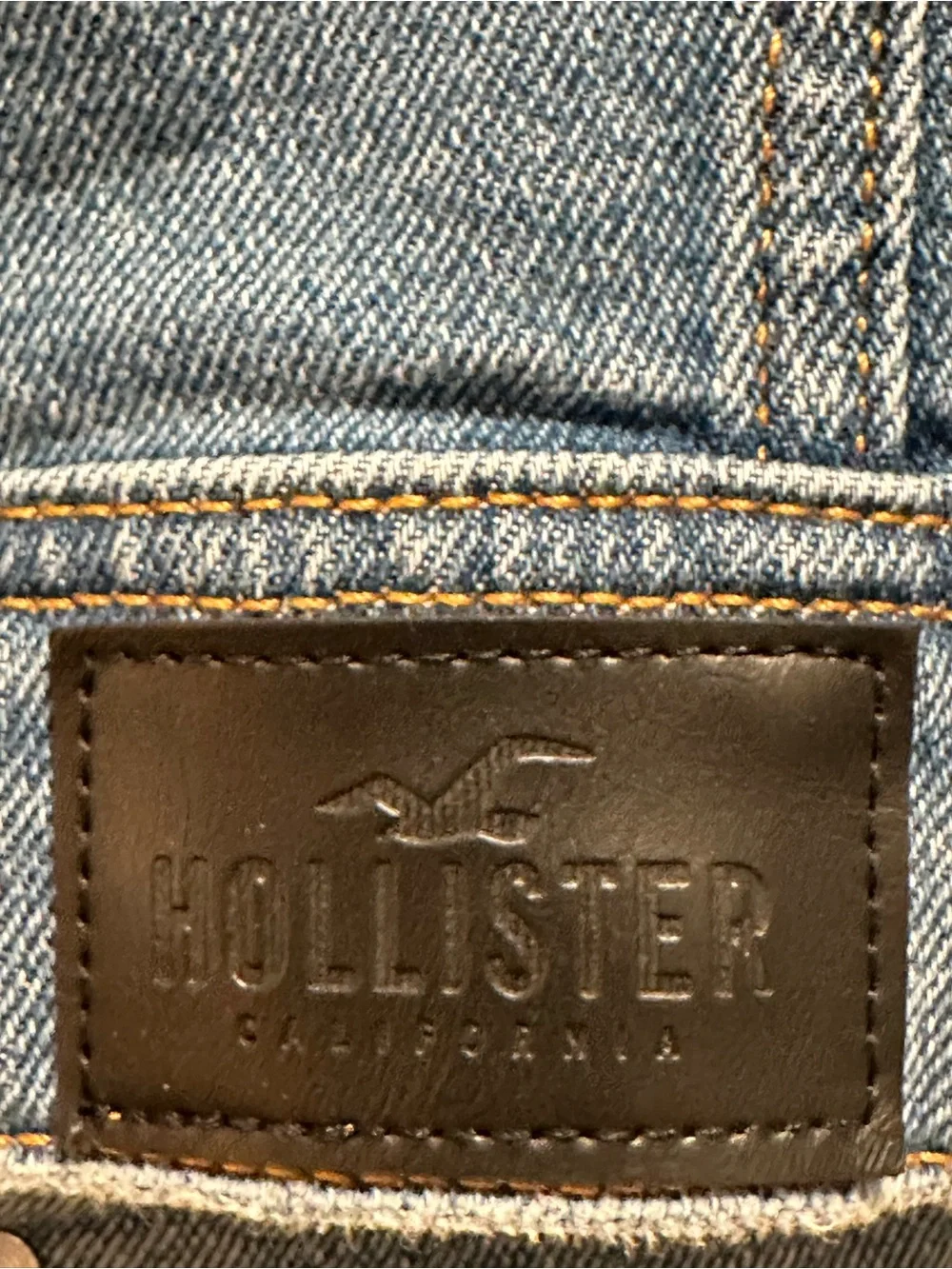 Hollister Men’s Medium Classic Blue Denim Trucker Jacket Jean Coat
